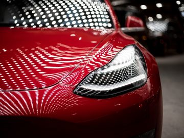 Picture of the headlight of a Tesla Model 3