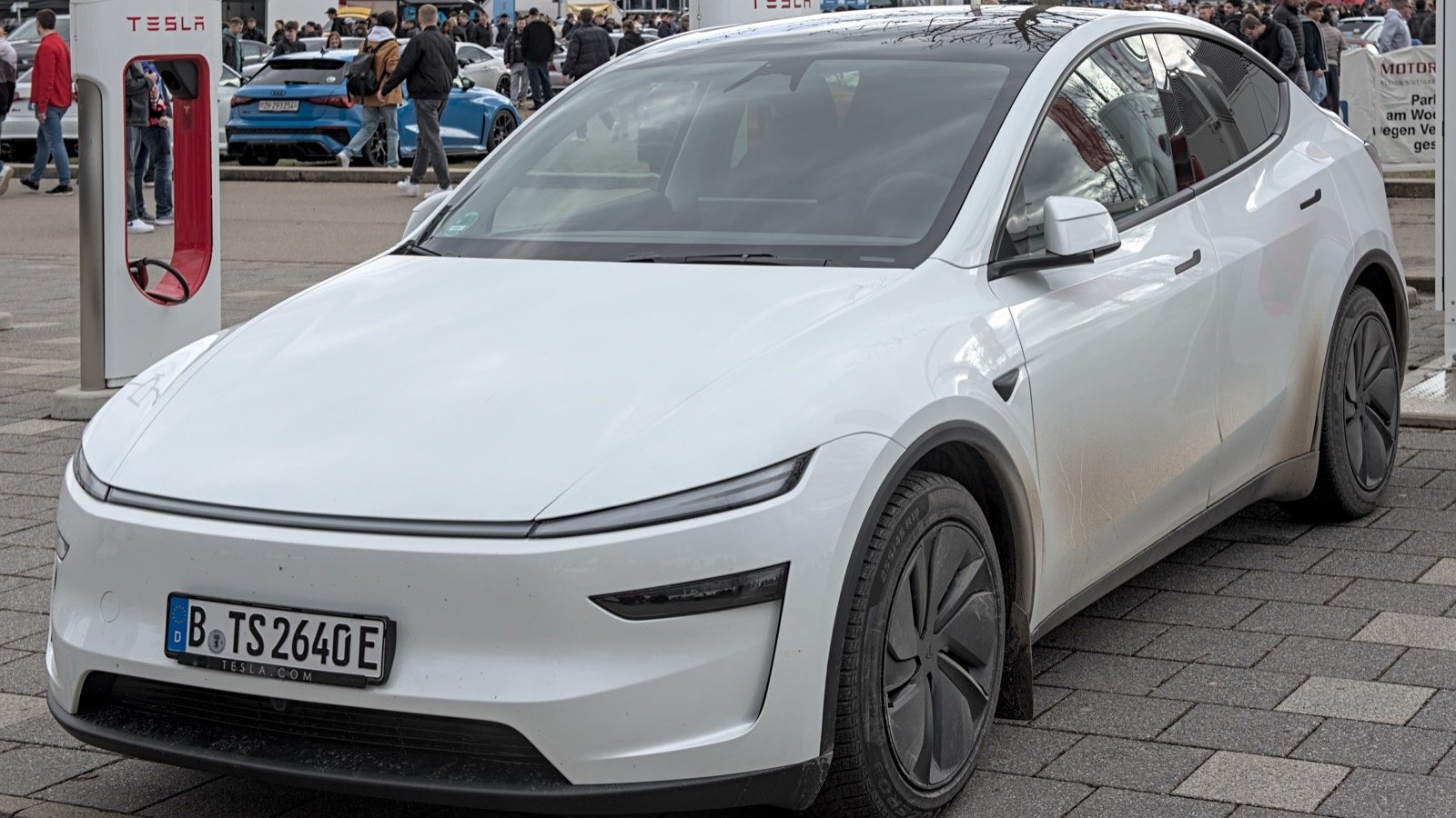 Tesla Pegs Q2 Delivery Consensus at 406,000 Vehicles, 13.8 GWh of Storage