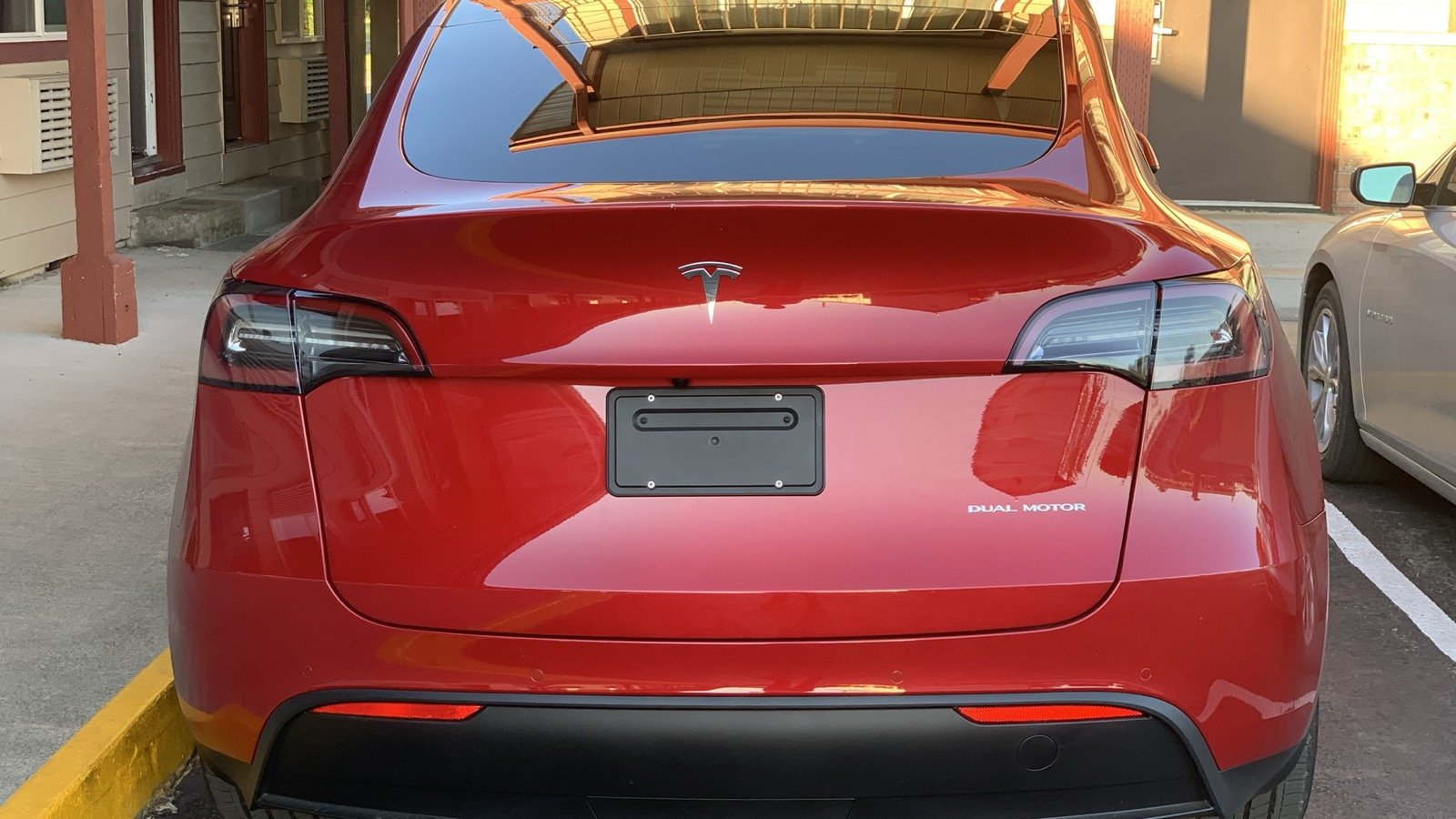 A Phone Rode a Model Y Tailgate for 4.3 Miles, Highway and All