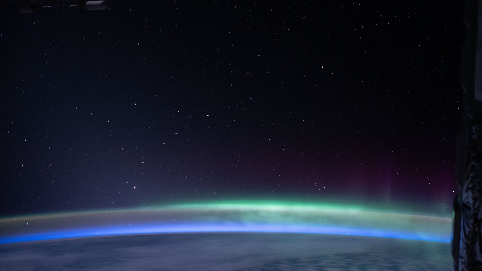 Elon Musk Says Starlink Could Grow Beyond 100,000 Satellites