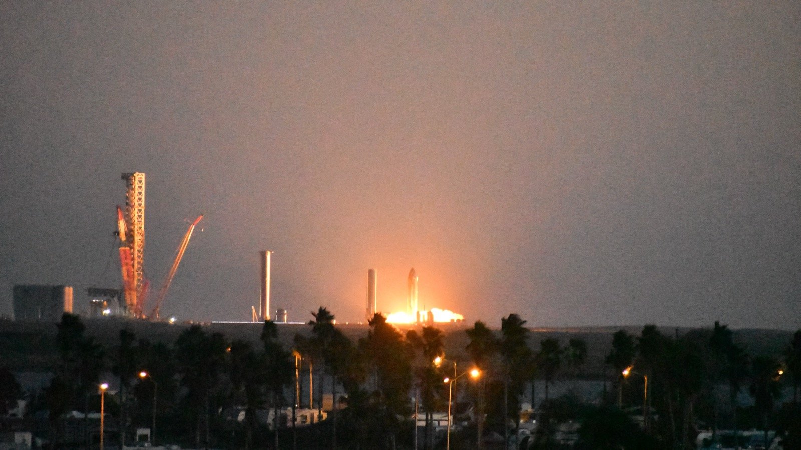 SpaceX Fires Up Ship 41—and Flight 14 Just Moved a Step Closer