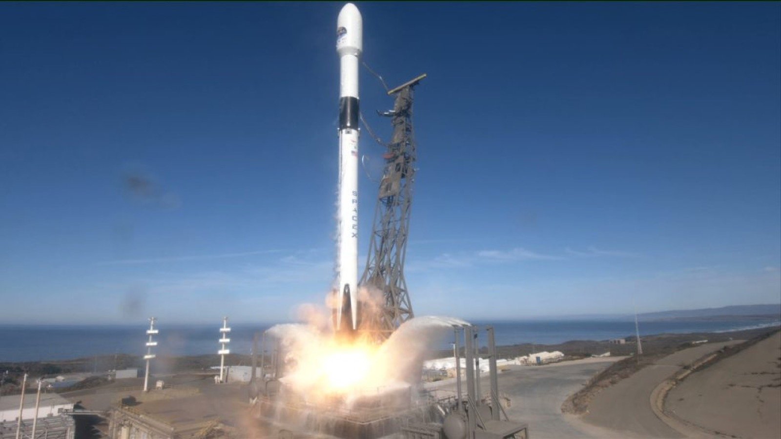 SpaceX Flies B1063 for the 35th Time—and Lands It Again After Starlink Launch