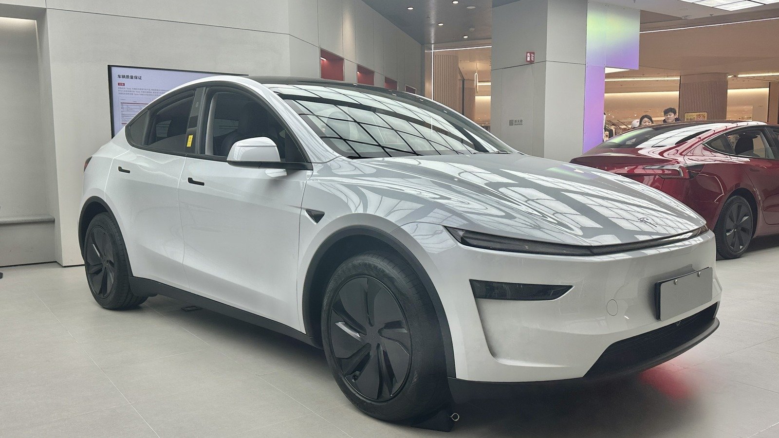 Wall Street Sees $28.3 Billion Tesla Quarter—and a $4.5 Billion Cash Burn